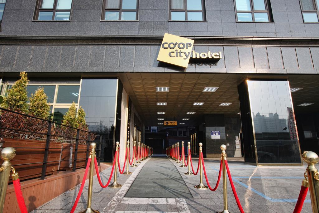Coop City Hotel Oryu Station Seul Esterno foto