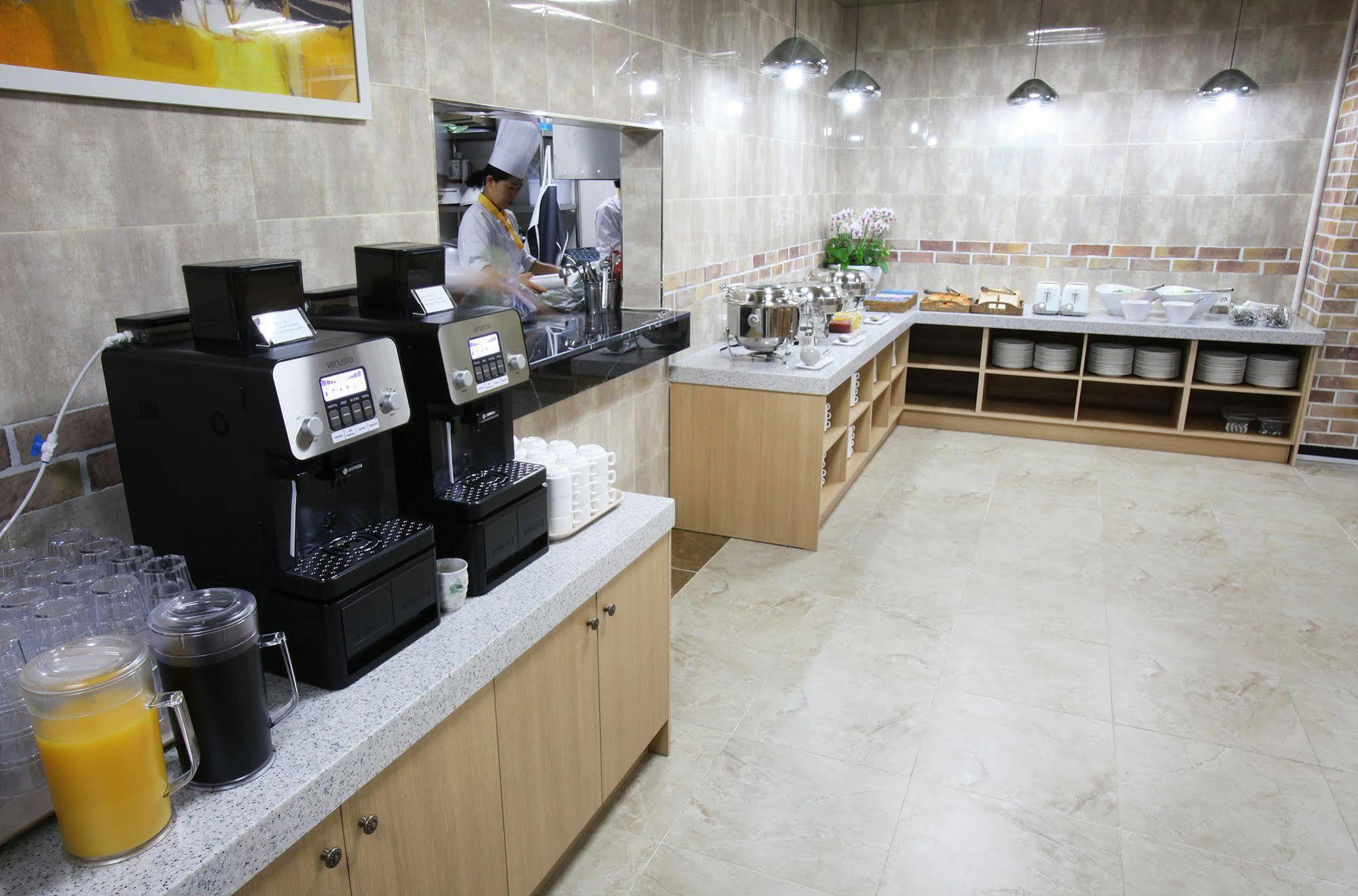 Coop City Hotel Oryu Station Seul Esterno foto