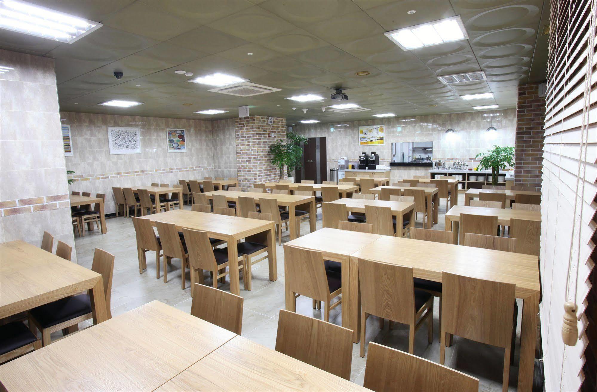 Coop City Hotel Oryu Station Seul Esterno foto