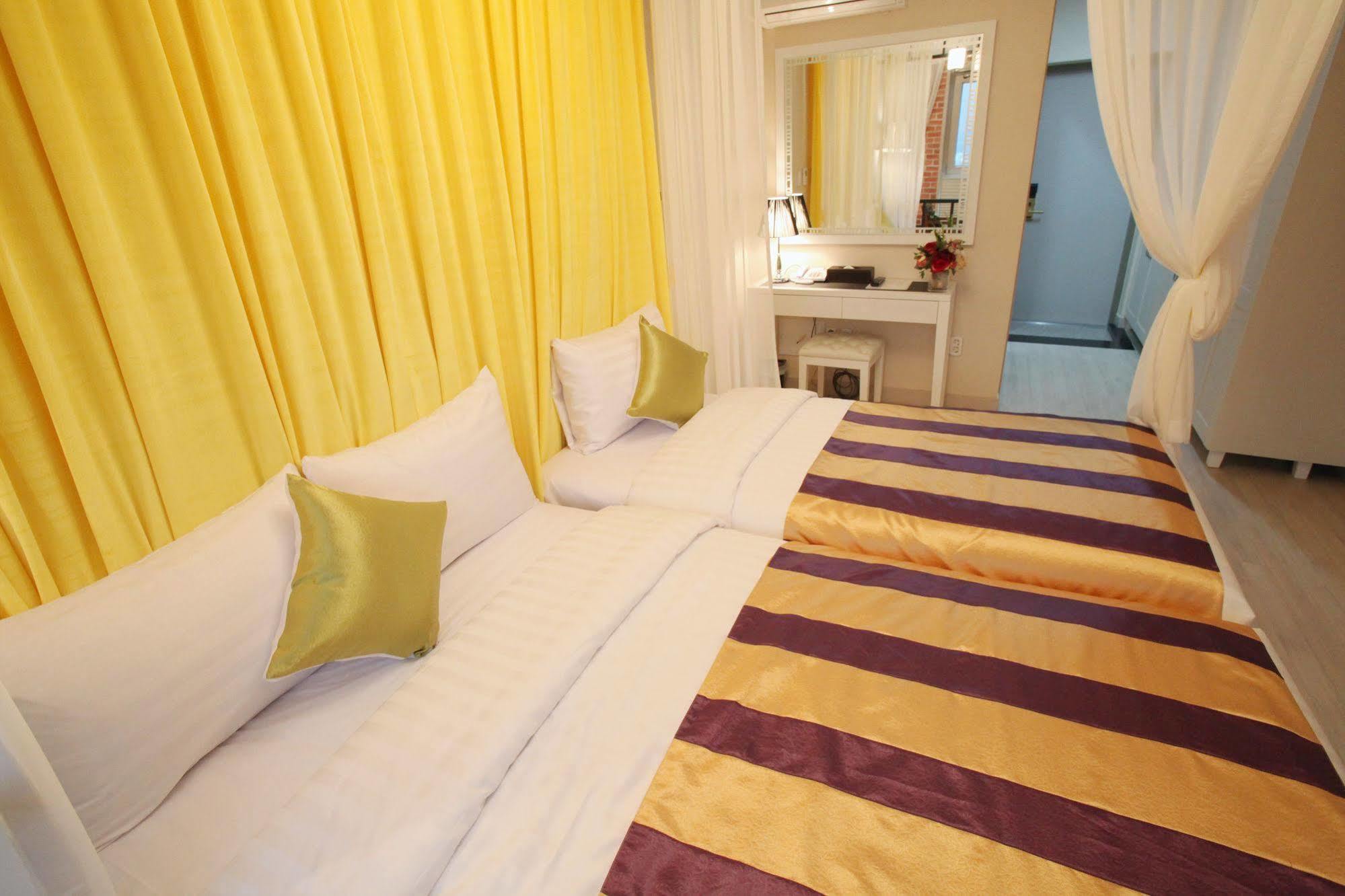 Coop City Hotel Oryu Station Seul Esterno foto
