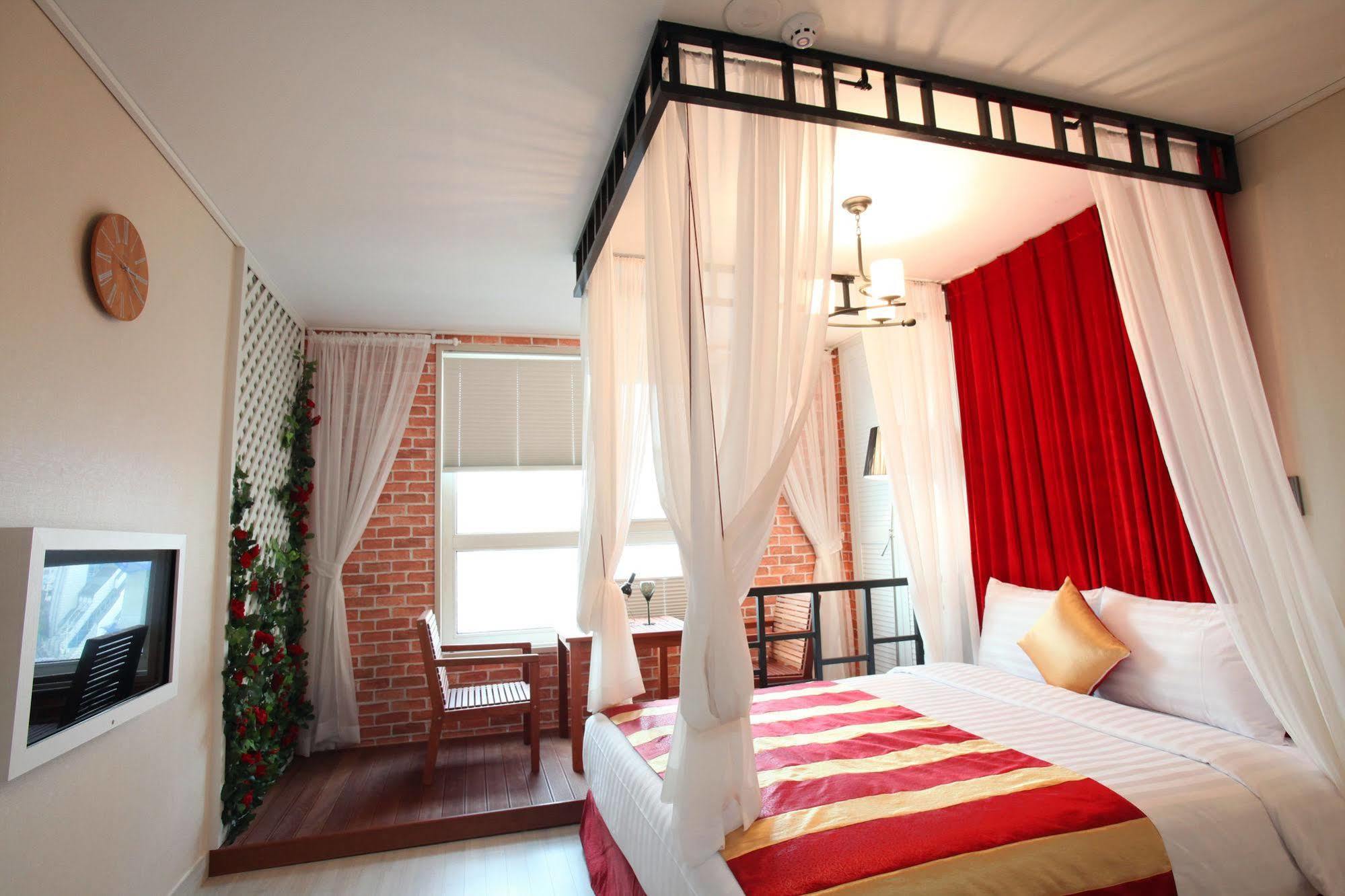 Coop City Hotel Oryu Station Seul Esterno foto